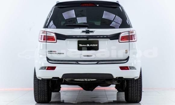 ซื้อ รถมือสอง Chevrolet TrailBlazer ขาว รถยนต์ ใน %{เมือง} ใน กรุงเทพมหานคร ซื้อ รถมือสอง Chevrolet TrailBlazer ขาว รถยนต์ ใน %{เมือง} ใน กรุงเทพมหานคร
