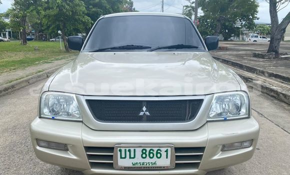 ซื้อ รถมือสอง Mitsubishi Space Star อื่น ๆ รถยนต์ ใน %{เมือง} ใน กรุงเทพมหานคร