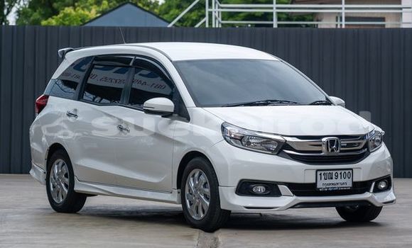 Buy Used Honda Mobilio White Car in Bangkok in Bangkok Buy Used Honda Mobilio White Car in Bangkok in Bangkok