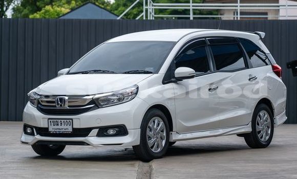 Buy Used Honda Mobilio White Car in Bangkok in Bangkok Buy Used Honda Mobilio White Car in Bangkok in Bangkok