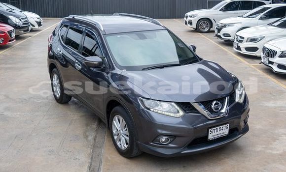 ซื้อ รถมือสอง Nissan X-Trail อื่น ๆ รถยนต์ ใน %{เมือง} ใน กรุงเทพมหานคร