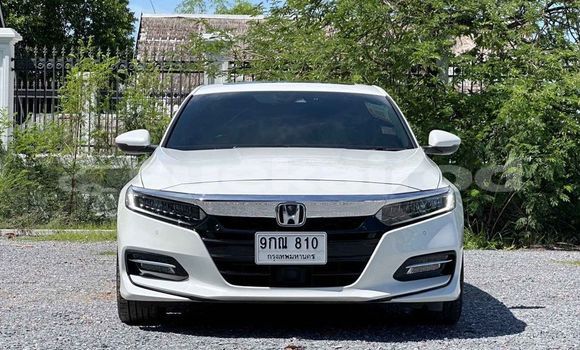 ซื้อ รถมือสอง Honda Accord ขาว รถยนต์ ใน %{เมือง} ใน กรุงเทพมหานคร