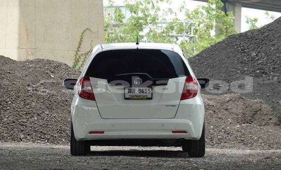 ซื้อ รถมือสอง Honda Jazz ขาว รถยนต์ ใน %{เมือง} ใน กรุงเทพมหานคร ซื้อ รถมือสอง Honda Jazz ขาว รถยนต์ ใน %{เมือง} ใน กรุงเทพมหานคร