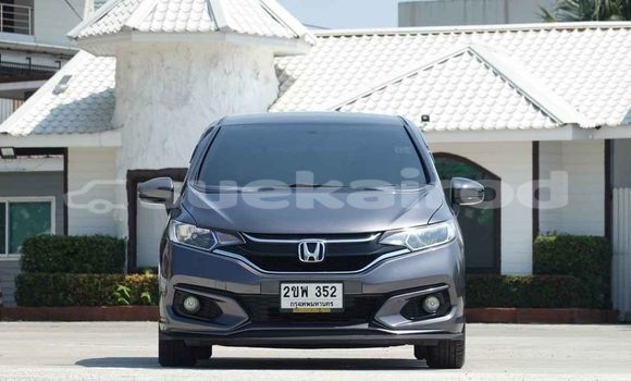 ซื้อ รถมือสอง Honda Jazz อื่น ๆ รถยนต์ ใน %{เมือง} ใน กรุงเทพมหานคร