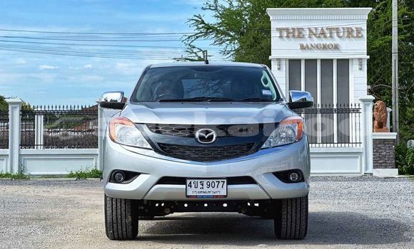 ซื้อ รถมือสอง Mazda BT-50 ขาว รถยนต์ ใน %{เมือง} ใน กรุงเทพมหานคร