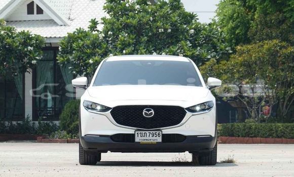 ซื้อ รถมือสอง Mazda CX-3 ขาว รถยนต์ ใน %{เมือง} ใน กรุงเทพมหานคร