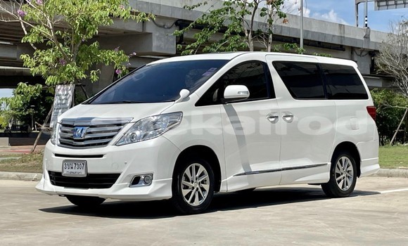 ซื้อ รถมือสอง Toyota Alphard ขาว รถยนต์ ใน %{เมือง} ใน กรุงเทพมหานคร