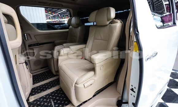 Buy Used Toyota Alphard White Car in Bangkok in Bangkok Buy Used Toyota Alphard White Car in Bangkok in Bangkok