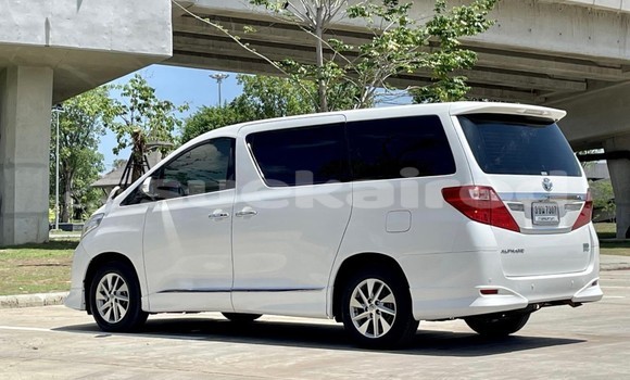 Buy Used Toyota Alphard White Car in Bangkok in Bangkok Buy Used Toyota Alphard White Car in Bangkok in Bangkok