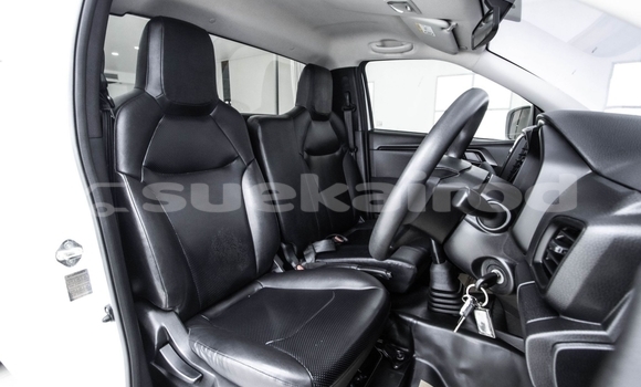 Buy Used Isuzu D-Max White Car in Bangkok in Bangkok Buy Used Isuzu D-Max White Car in Bangkok in Bangkok