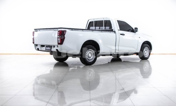 Buy Used Isuzu D-Max White Car in Bangkok in Bangkok Buy Used Isuzu D-Max White Car in Bangkok in Bangkok
