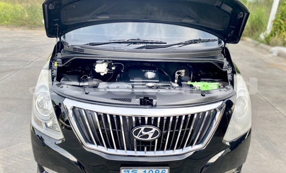 Buy Used Hyundai H1 Black Car in Bangkok in Bangkok Buy Used Hyundai H1 Black Car in Bangkok in Bangkok