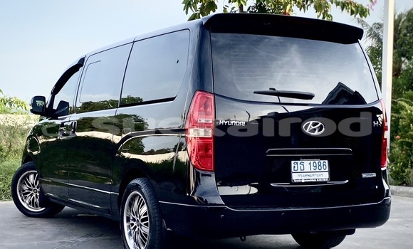 Buy Used Hyundai H1 Black Car in Bangkok in Bangkok Buy Used Hyundai H1 Black Car in Bangkok in Bangkok