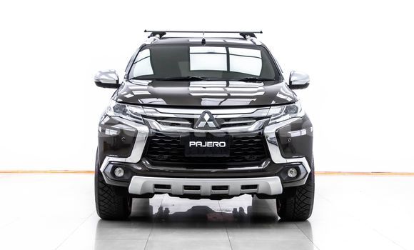 Buy Used Mitsubishi Pajero Brown Car in Bangkok in Bangkok Buy Used Mitsubishi Pajero Brown Car in Bangkok in Bangkok