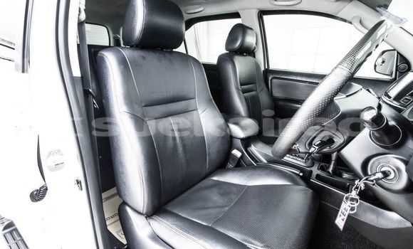 ซื้อ รถมือสอง Toyota Fortuner ขาว รถยนต์ ใน %{เมือง} ใน กรุงเทพมหานคร ซื้อ รถมือสอง Toyota Fortuner ขาว รถยนต์ ใน %{เมือง} ใน กรุงเทพมหานคร