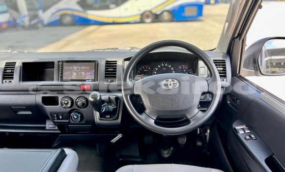 ซื้อ รถมือสอง Toyota Commuter อื่น ๆ รถยนต์ ใน %{เมือง} ใน กรุงเทพมหานคร ซื้อ รถมือสอง Toyota Commuter อื่น ๆ รถยนต์ ใน %{เมือง} ใน กรุงเทพมหานคร