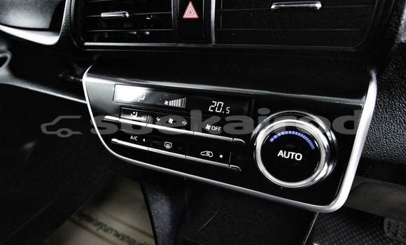 ซื้อ รถมือสอง Toyota Sienta สีดำ รถยนต์ ใน %{เมือง} ใน กรุงเทพมหานคร ซื้อ รถมือสอง Toyota Sienta สีดำ รถยนต์ ใน %{เมือง} ใน กรุงเทพมหานคร