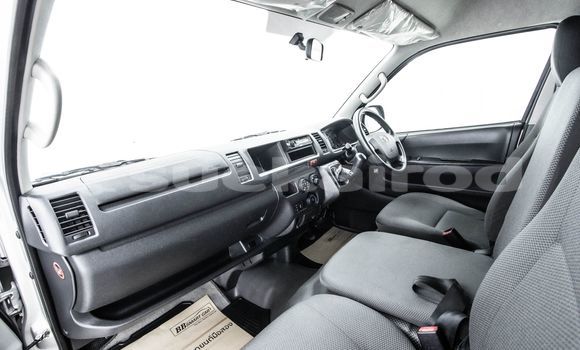 Buy Used Toyota Commuter Other Car in Bangkok in Bangkok Buy Used Toyota Commuter Other Car in Bangkok in Bangkok