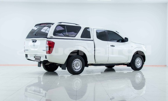 Buy Used Nissan NP 300 White Car in Bangkok in Bangkok Buy Used Nissan NP 300 White Car in Bangkok in Bangkok