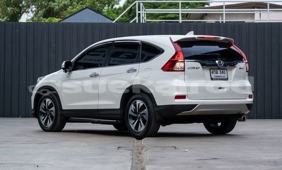 Buy Used Honda CR-V White Car in Bangkok in Bangkok Buy Used Honda CR-V White Car in Bangkok in Bangkok