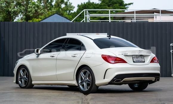 ซื้อ รถมือสอง Mercedes-Benz C-Classe ขาว รถยนต์ ใน %{เมือง} ใน กรุงเทพมหานคร ซื้อ รถมือสอง Mercedes-Benz C-Classe ขาว รถยนต์ ใน %{เมือง} ใน กรุงเทพมหานคร