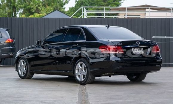 ซื้อ รถมือสอง Mercedes-Benz E200 สีดำ รถยนต์ ใน %{เมือง} ใน กรุงเทพมหานคร ซื้อ รถมือสอง Mercedes-Benz E200 สีดำ รถยนต์ ใน %{เมือง} ใน กรุงเทพมหานคร