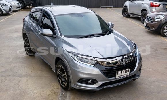 Buy Used Honda HR-V Silver Car in Bangkok in Bangkok