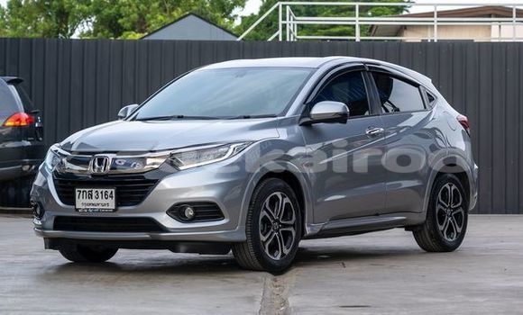 Buy Used Honda HR-V Silver Car in Bangkok in Bangkok Buy Used Honda HR-V Silver Car in Bangkok in Bangkok