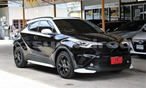 ซื้อ รถมือสอง Toyota C-HR สีดำ รถยนต์ ใน %{เมือง} ใน กรุงเทพมหานคร ซื้อ รถมือสอง Toyota C-HR สีดำ รถยนต์ ใน %{เมือง} ใน กรุงเทพมหานคร