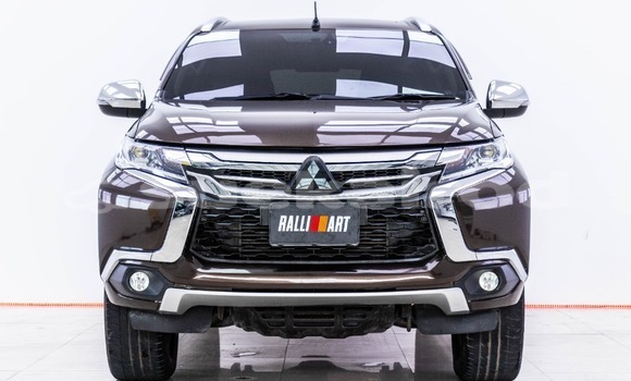 ซื้อ รถมือสอง Mitsubishi Pajero Sport สีน้ำตาล รถยนต์ ใน %{เมือง} ใน กรุงเทพมหานคร ซื้อ รถมือสอง Mitsubishi Pajero Sport สีน้ำตาล รถยนต์ ใน %{เมือง} ใน กรุงเทพมหานคร