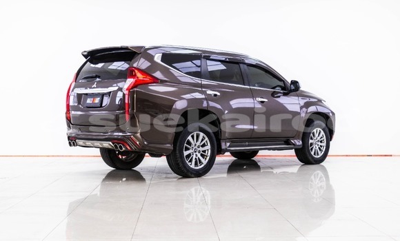 ซื้อ รถมือสอง Mitsubishi Pajero Sport สีน้ำตาล รถยนต์ ใน %{เมือง} ใน กรุงเทพมหานคร ซื้อ รถมือสอง Mitsubishi Pajero Sport สีน้ำตาล รถยนต์ ใน %{เมือง} ใน กรุงเทพมหานคร