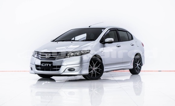 ซื้อ รถมือสอง Honda City อื่น ๆ รถยนต์ ใน %{เมือง} ใน กรุงเทพมหานคร
