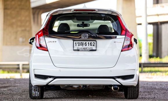 ซื้อ รถมือสอง Honda Jazz ขาว รถยนต์ ใน %{เมือง} ใน กรุงเทพมหานคร ซื้อ รถมือสอง Honda Jazz ขาว รถยนต์ ใน %{เมือง} ใน กรุงเทพมหานคร