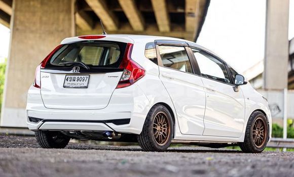 ซื้อ รถมือสอง Honda Jazz ขาว รถยนต์ ใน %{เมือง} ใน กรุงเทพมหานคร ซื้อ รถมือสอง Honda Jazz ขาว รถยนต์ ใน %{เมือง} ใน กรุงเทพมหานคร