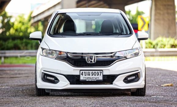 ซื้อ รถมือสอง Honda Jazz ขาว รถยนต์ ใน %{เมือง} ใน กรุงเทพมหานคร ซื้อ รถมือสอง Honda Jazz ขาว รถยนต์ ใน %{เมือง} ใน กรุงเทพมหานคร