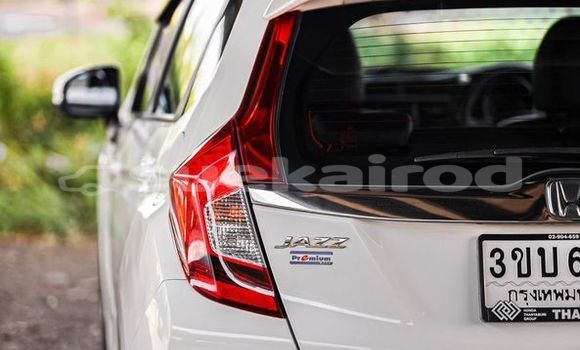 ซื้อ รถมือสอง Honda Jazz ขาว รถยนต์ ใน %{เมือง} ใน กรุงเทพมหานคร ซื้อ รถมือสอง Honda Jazz ขาว รถยนต์ ใน %{เมือง} ใน กรุงเทพมหานคร