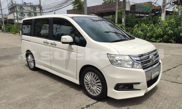 ซื้อ รถมือสอง Honda Stepwgn ขาว รถยนต์ ใน %{เมือง} ใน กรุงเทพมหานคร ซื้อ รถมือสอง Honda Stepwgn ขาว รถยนต์ ใน %{เมือง} ใน กรุงเทพมหานคร