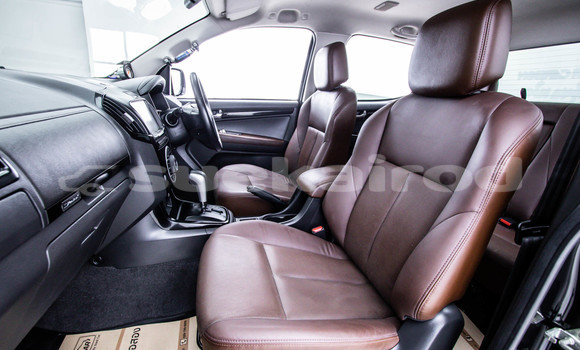 Buy Used Isuzu D-Max White Car in Bangkok in Bangkok Buy Used Isuzu D-Max White Car in Bangkok in Bangkok