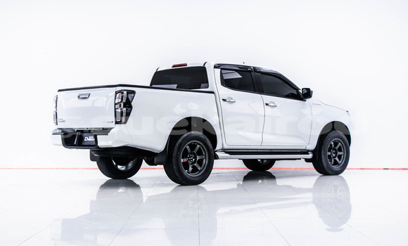 Buy Used Isuzu D-Max White Car in Bangkok in Bangkok Buy Used Isuzu D-Max White Car in Bangkok in Bangkok