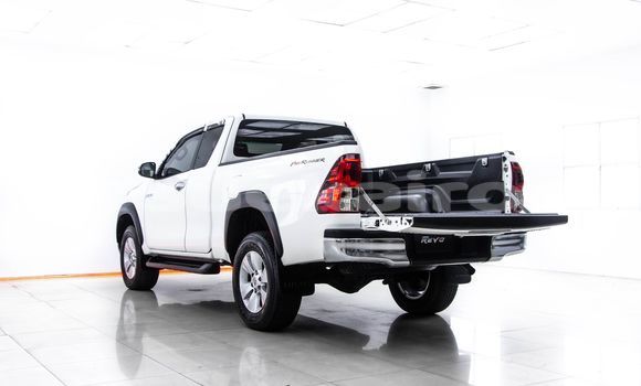 ซื้อ รถมือสอง Toyota Hiluxe Revo ขาว รถยนต์ ใน %{เมือง} ใน กรุงเทพมหานคร ซื้อ รถมือสอง Toyota Hiluxe Revo ขาว รถยนต์ ใน %{เมือง} ใน กรุงเทพมหานคร
