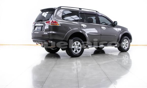 Buy Used Mitsubishi Pajero Brown Car in Bangkok in Bangkok Buy Used Mitsubishi Pajero Brown Car in Bangkok in Bangkok