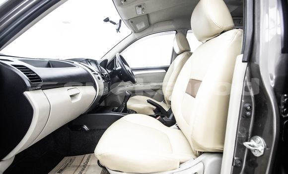 Buy Used Mitsubishi Pajero Brown Car in Bangkok in Bangkok Buy Used Mitsubishi Pajero Brown Car in Bangkok in Bangkok