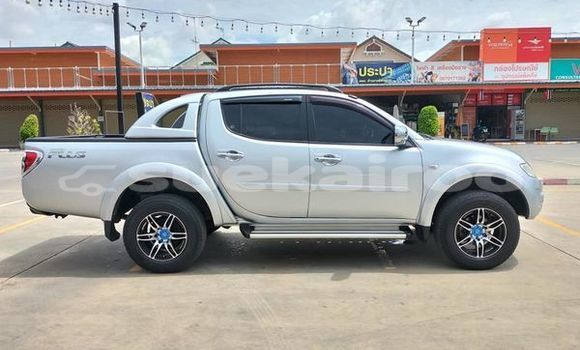 ซื้อ รถมือสอง Mitsubishi Triton เงิน รถยนต์ ใน %{เมือง} ใน กรุงเทพมหานคร ซื้อ รถมือสอง Mitsubishi Triton เงิน รถยนต์ ใน %{เมือง} ใน กรุงเทพมหานคร