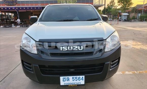 ซื้อ รถมือสอง Isuzu D-Max ขาว รถยนต์ ใน %{เมือง} ใน กรุงเทพมหานคร