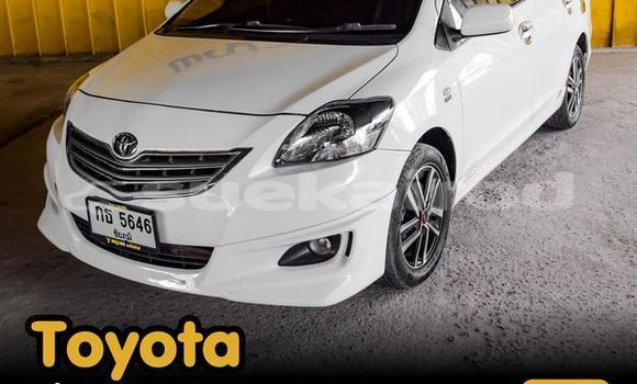 ซื้อ รถมือสอง Toyota Vios ขาว รถยนต์ ใน %{เมือง} ใน ชัยภูมิ