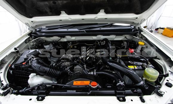 Buy Used Isuzu MU-X White Car in Bangkok in Bangkok Buy Used Isuzu MU-X White Car in Bangkok in Bangkok