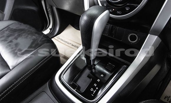 Buy Used Isuzu MU-X White Car in Bangkok in Bangkok Buy Used Isuzu MU-X White Car in Bangkok in Bangkok