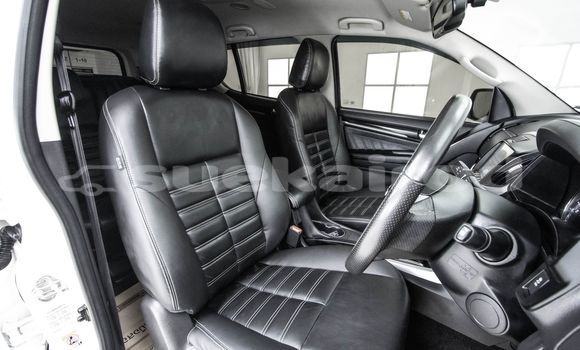 Buy Used Isuzu MU-X White Car in Bangkok in Bangkok Buy Used Isuzu MU-X White Car in Bangkok in Bangkok