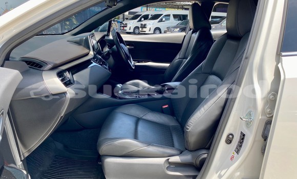 Buy Used Toyota C-HR White Car in Bangkok in Bangkok Buy Used Toyota C-HR White Car in Bangkok in Bangkok