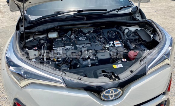 Buy Used Toyota C-HR White Car in Bangkok in Bangkok Buy Used Toyota C-HR White Car in Bangkok in Bangkok